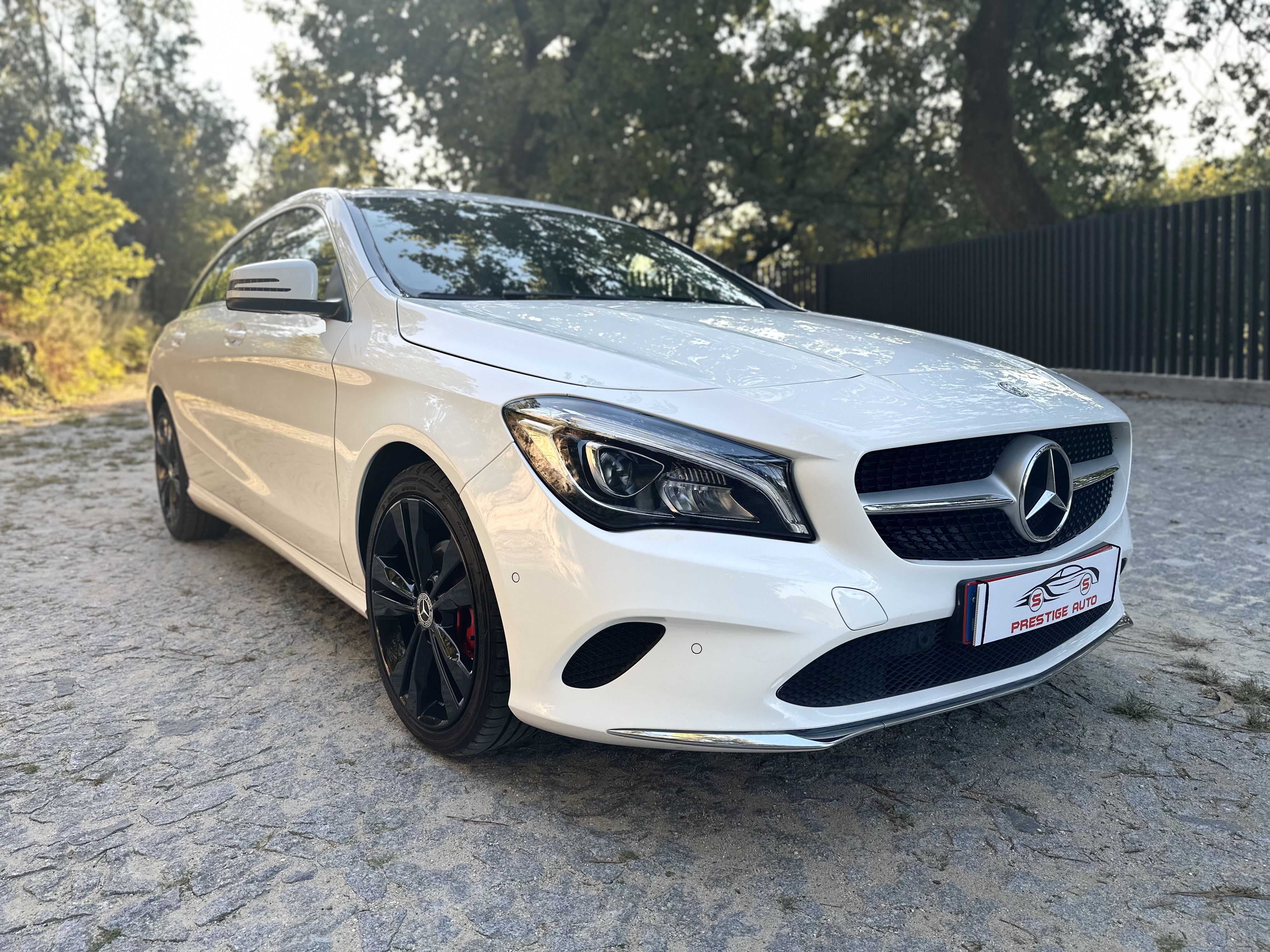 Mercedes-Benz CLA 200 d Shooting Brake